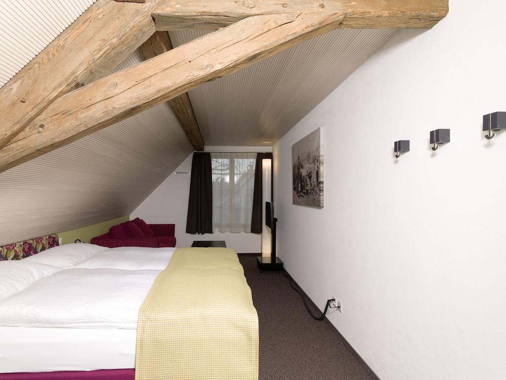 Gasthaus Sternen Rafz Room photo